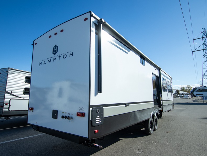 2026 CrossRoads Hampton 372FDB, $ 0