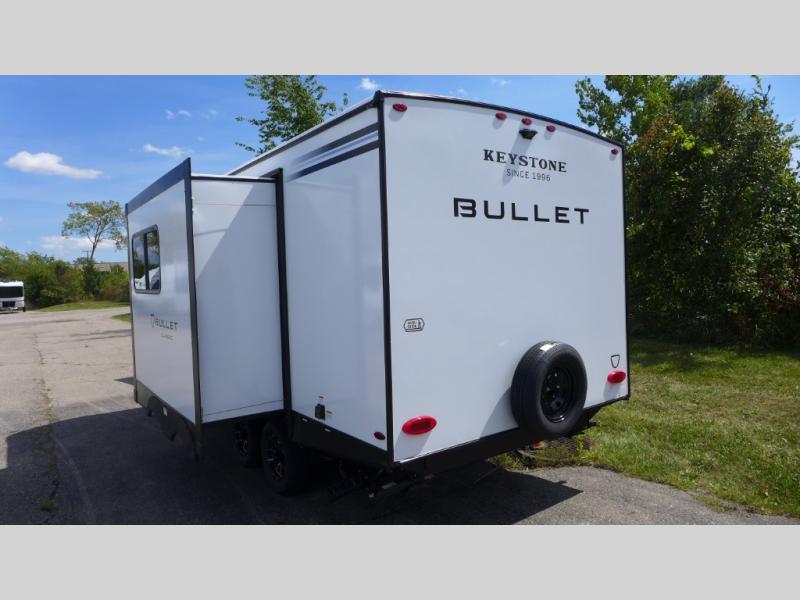 2026 Keystone Bullet Classic Single Axle 18RBC Sin, $ 29,843