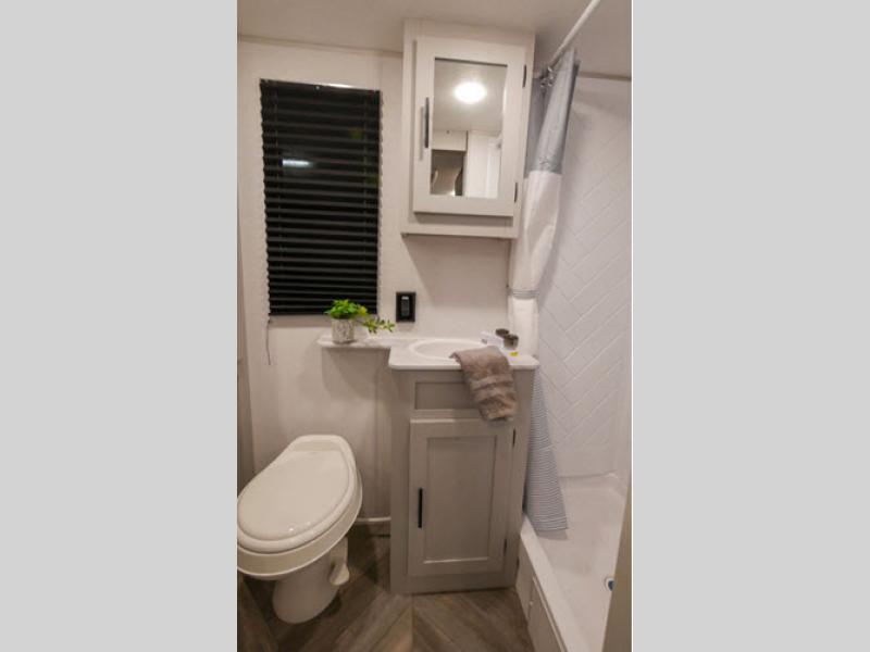 2021 Forest River Wildwood FSX 167RBK, $ 0