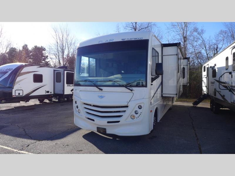 2021 Fleetwood Flair 28A, $ 0