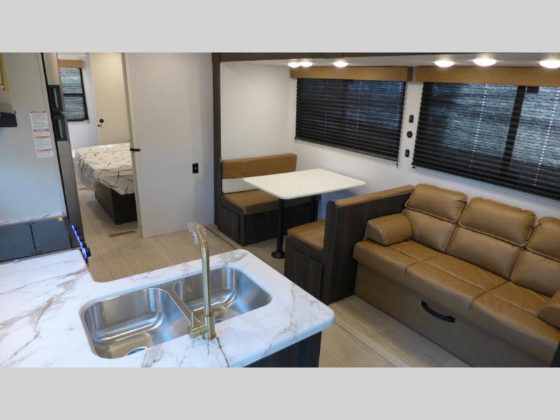 2026 CrossRoads Zinger 390DB, $ 0