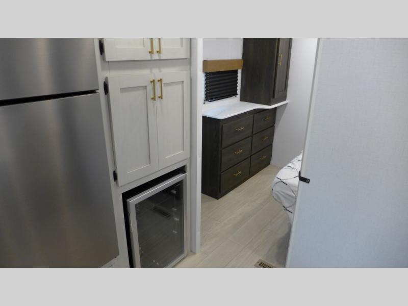 2026 CrossRoads Zinger 390DB, $ 0