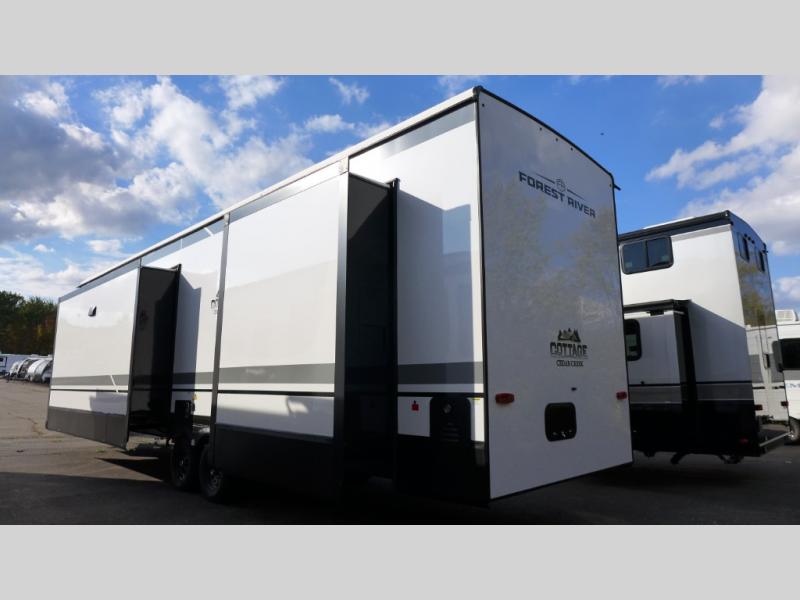 2026 Forest River Cedar Creek Cottage 40CCK, $ 0