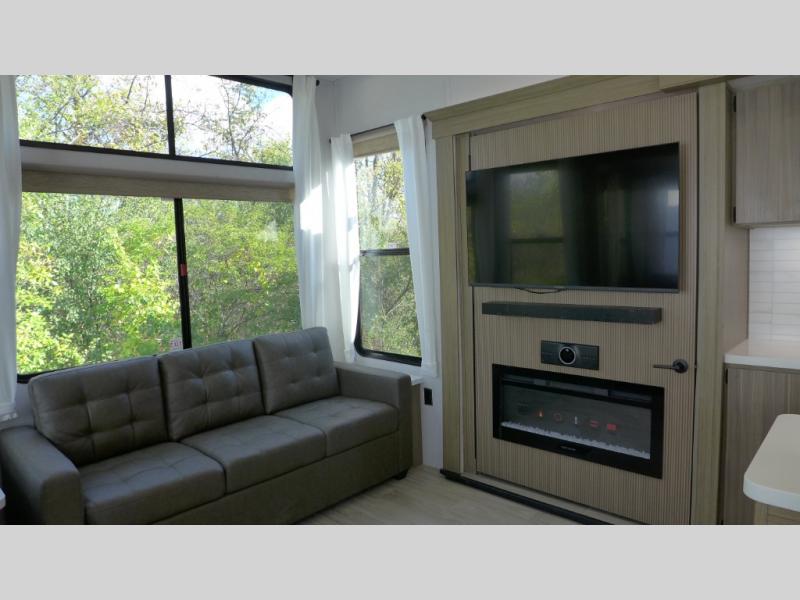 2026 Forest River Salem Grand Villa 42DL, $ 0