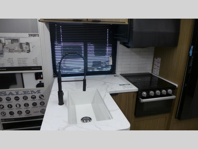 2026 Forest River Salem 31KQBTS, $ 0