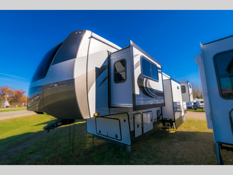 2022 Forest River Sandpiper Luxury 391FLRB, $ 115,337