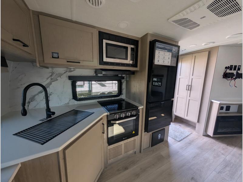 2026 Forest River Flagstaff Super Lite 26FKBS, $ 54,350