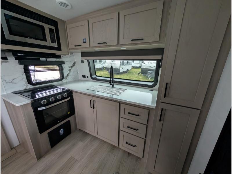 2026 Forest River Flagstaff Super Lite 26SFK, $ 55,413