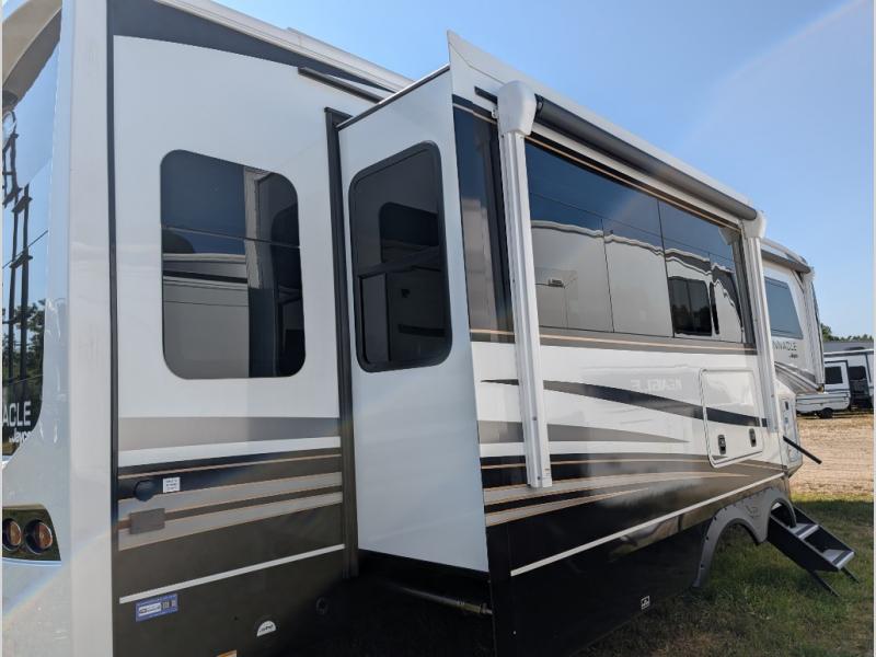 2026 Jayco Pinnacle 38FBRK, $ 158,297