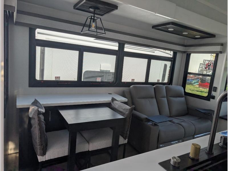 2026 Jayco Pinnacle 38FBRK, $ 158,297