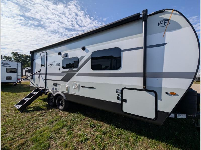 2026 Forest River Flagstaff Micro Lite 25FBLS, $ 37,990