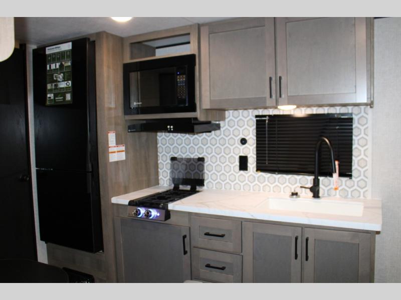 2025 Starcraft Autumn Ridge 182RB, $ 12,990