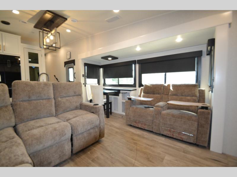 2026 Jayco Eagle 335LSTS, $ 104,530