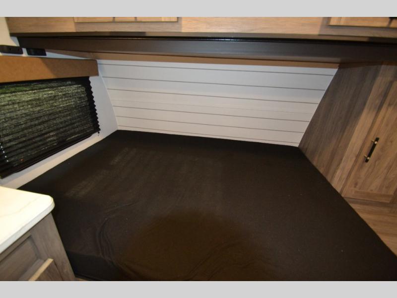 2026 CrossRoads Zinger Lite 12FB, $ 0