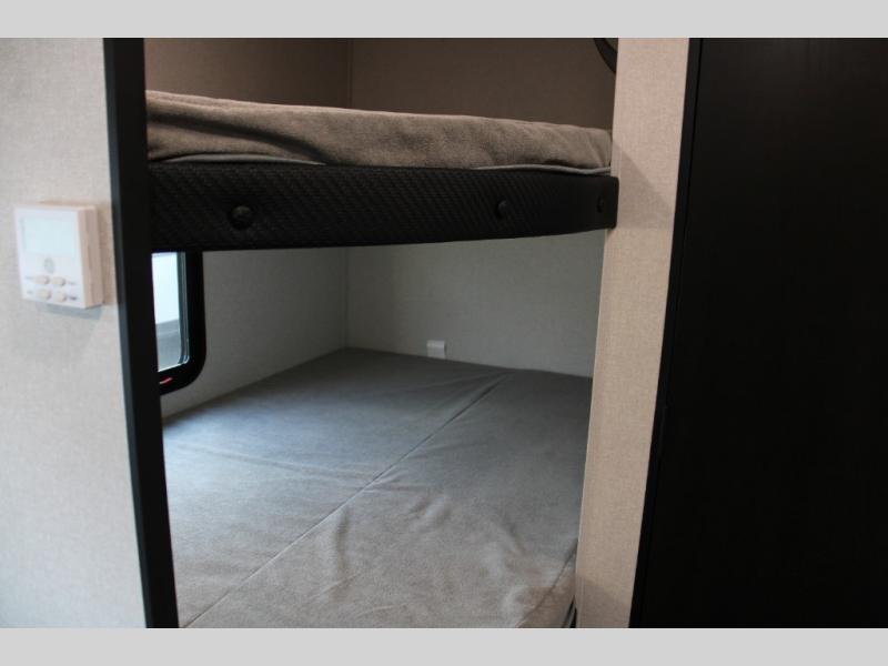 2026 Starcraft Autumn Ridge 26DB, $ 17,990