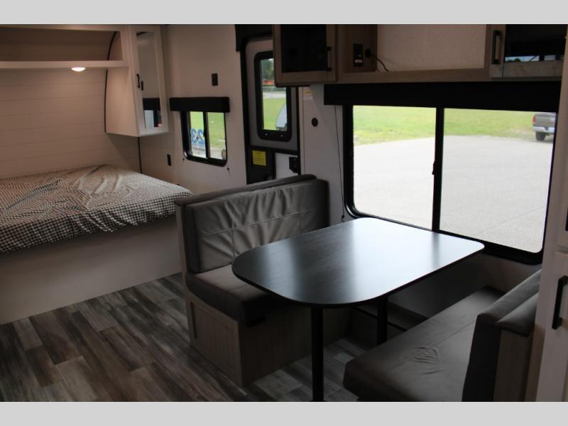 2026 Jayco Jay Flight SLX 225MLS, $ 25,990