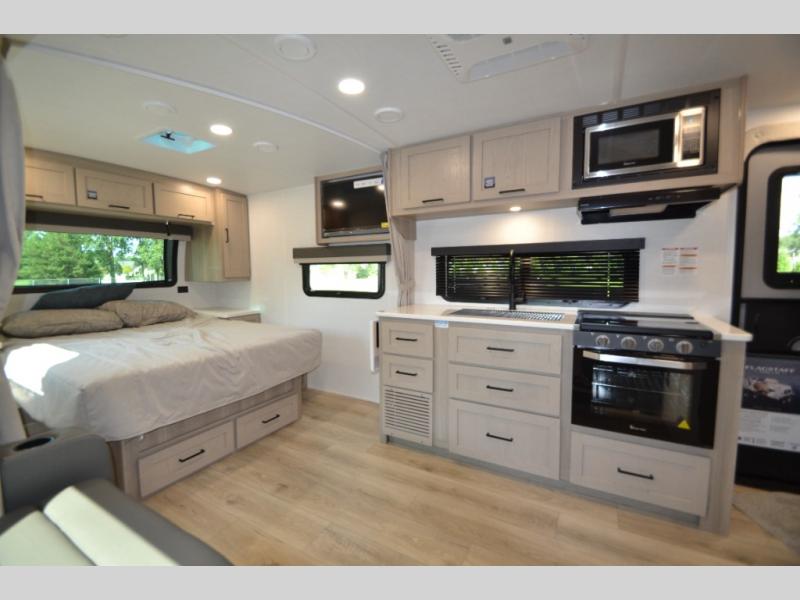 2026 Forest River Flagstaff Micro Lite 21FBRS, $ 38,182