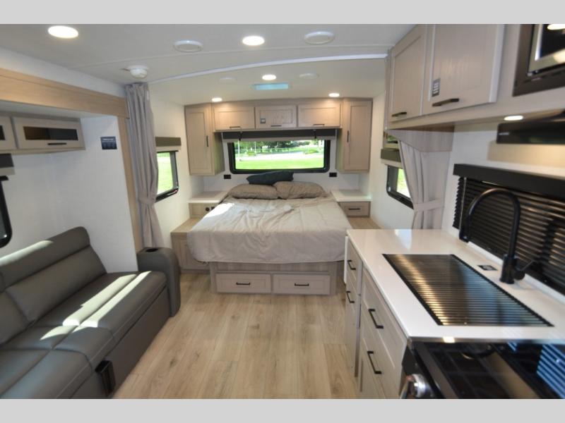 2026 Forest River Flagstaff Micro Lite 21FBRS, $ 38,182