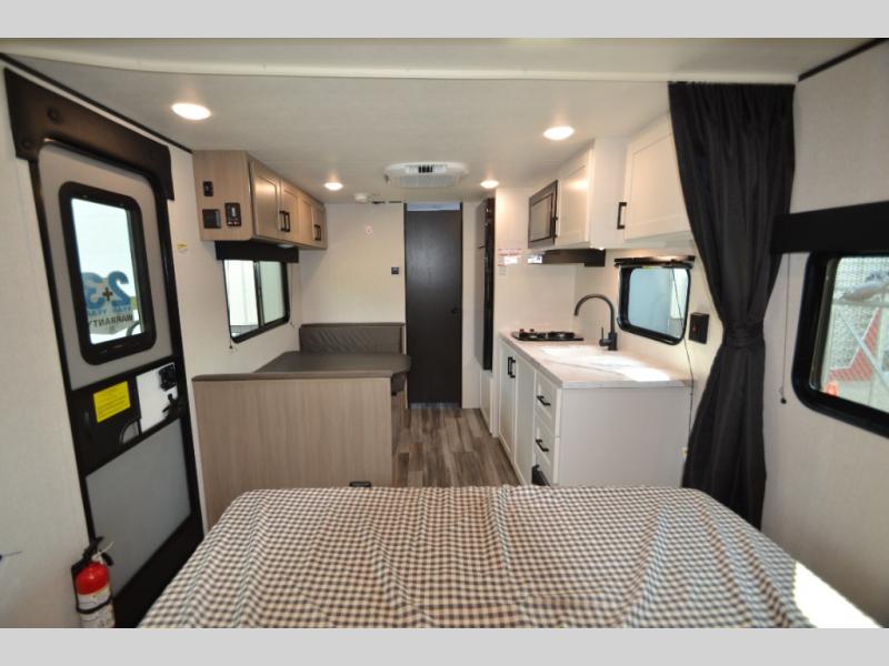 2026 Jayco Jay Flight SLX 175FQ, $ 27,811