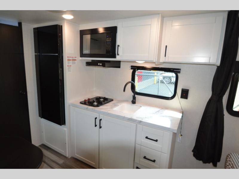 2026 Jayco Jay Flight SLX 175FQ, $ 27,811