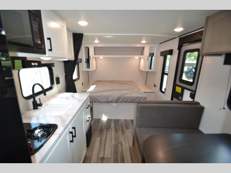 2026 Jayco Jay Flight SLX 175FQ, $ 27,811