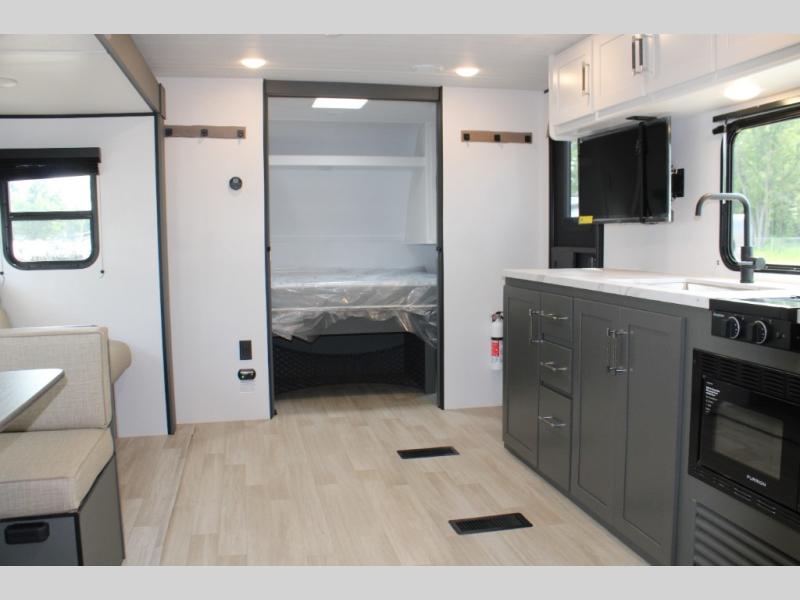 2026 Keystone Bullet Classic Dual Axle 26BHC Dual , $ 35,094