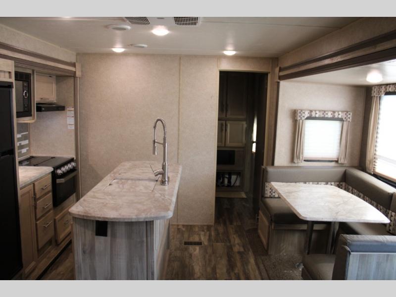 2019 Coachmen Catalina Legacy Edition 313DBDSCK, $ 0