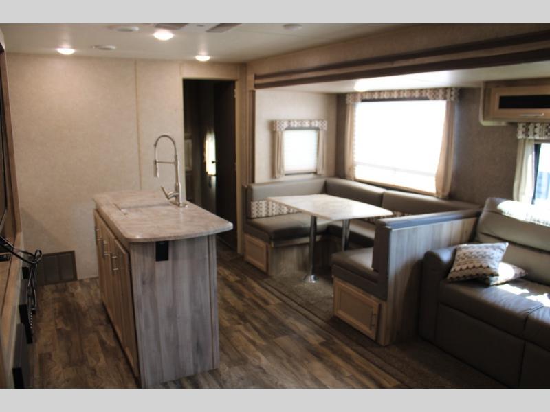 2019 Coachmen Catalina Legacy Edition 313DBDSCK, $ 0