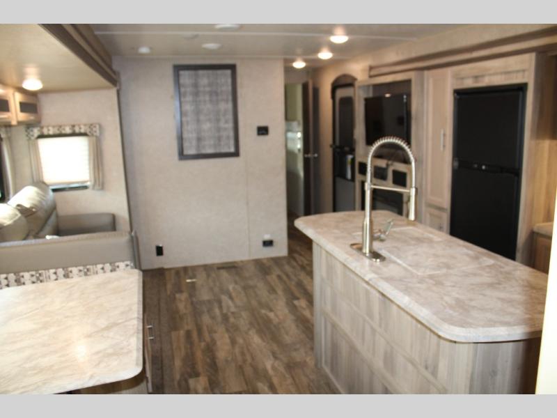 2019 Coachmen Catalina Legacy Edition 313DBDSCK, $ 0