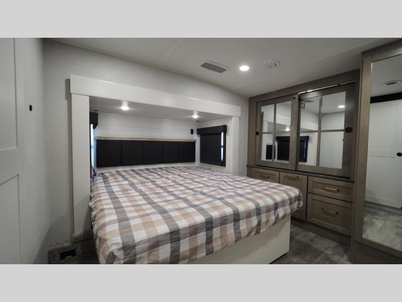 2026 Jayco Eagle 365UKTS, $ 104,530