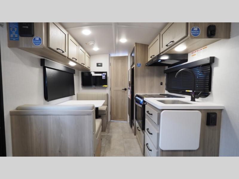 2025 Forest River Rockwood Geo Pro G19FD, $ 23,990