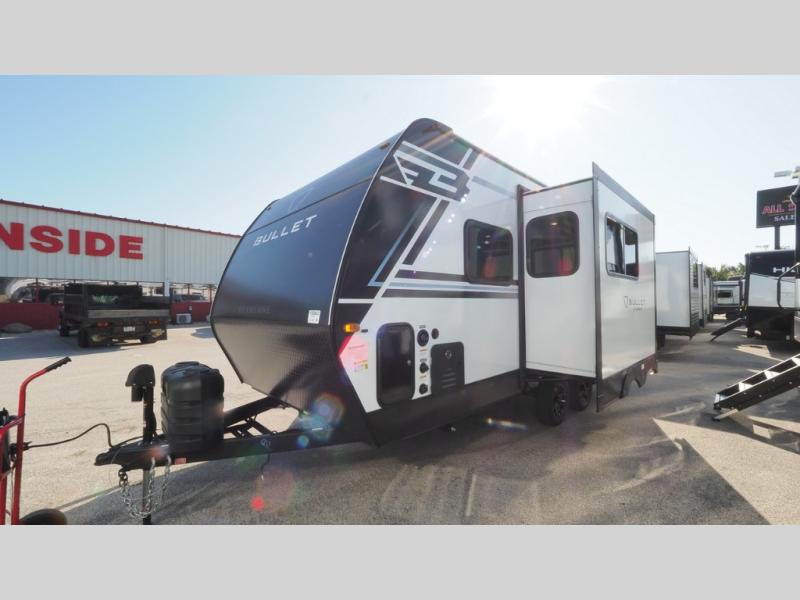 2026 Keystone Bullet Classic Single Axle 18RBC Sin, $ 29,843