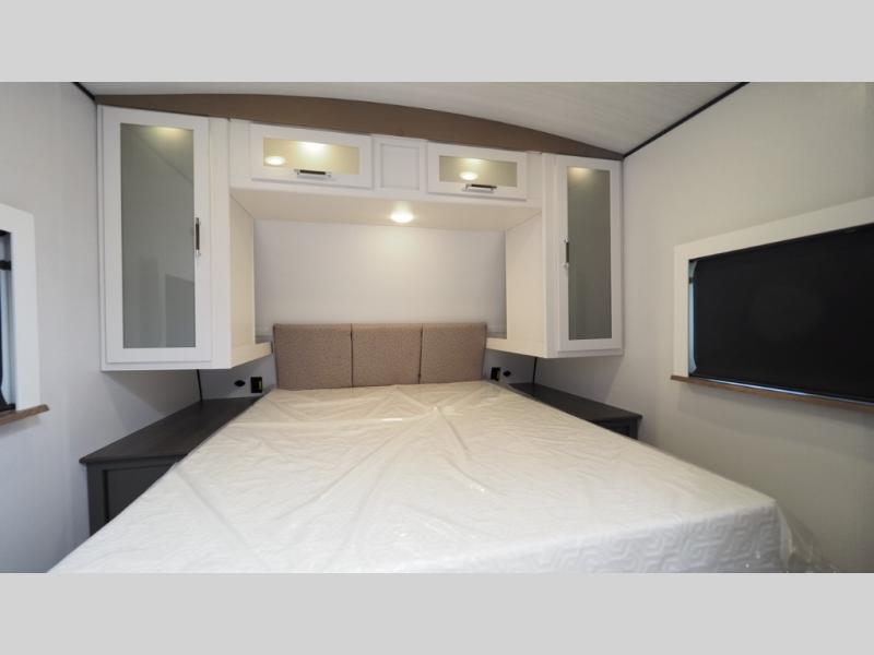 2026 Keystone Bullet Premium 330BKQ, $ 62,244