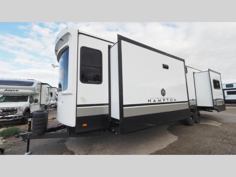 2026 CrossRoads Hampton 372FDB, $ 0