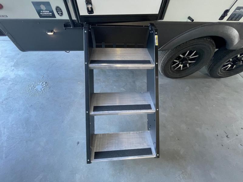 2026 Forest River Flagstaff Micro Lite 22FBS, $ 43,279