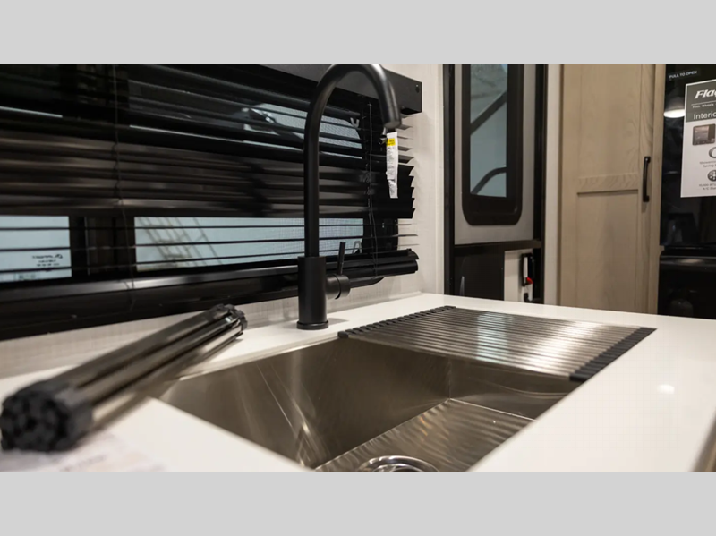 2026 Forest River Flagstaff Micro Lite 22FBS, $ 37,996