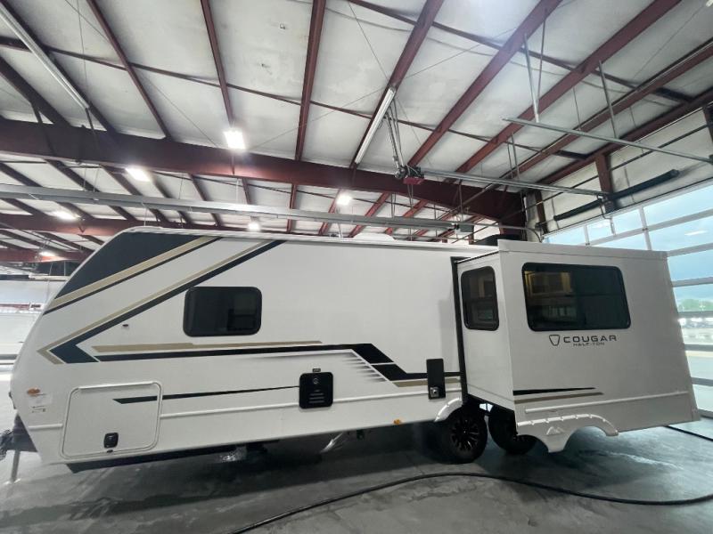 2026 Keystone Cougar Half-Ton (Travel Trailer) 25M, $ 55,202