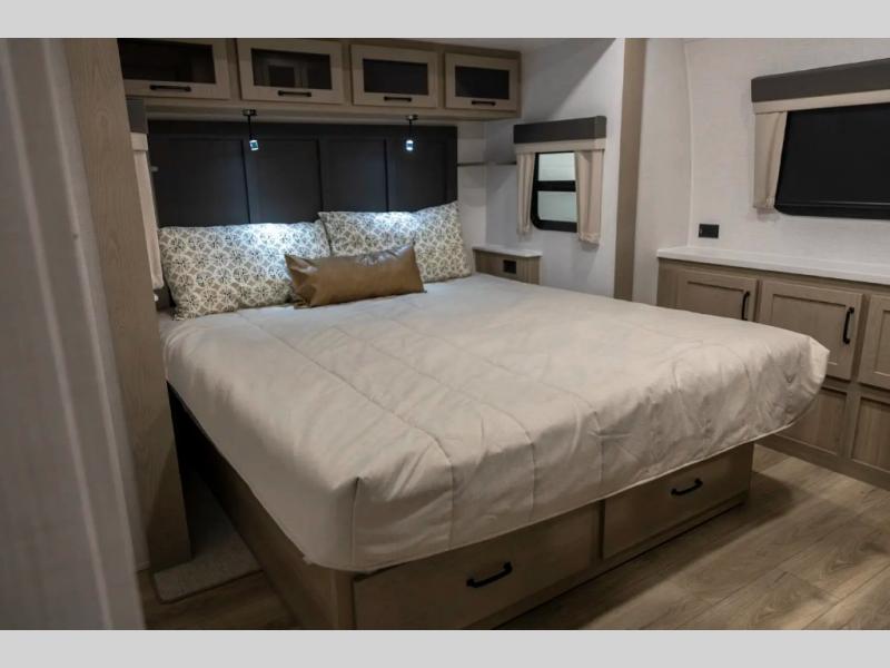 2026 Forest River Flagstaff Classic 832IKRL, $ 67,588