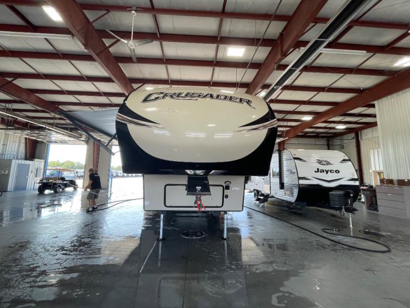 2018 Prime Time Manufacturing Crusader Lite 27RK, $ 19,990
