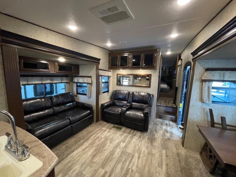 2018 Prime Time Manufacturing Crusader Lite 27RK, $ 19,990