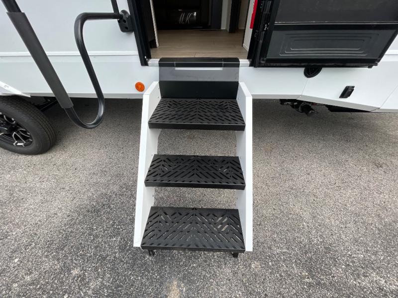 2026 Forest River Cherokee Alpha Wolf 25RB, $ 54,146