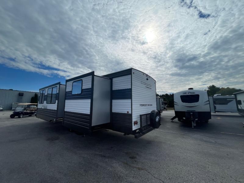 2026 Forest River Cherokee Wolf Den 301BH, $ 0