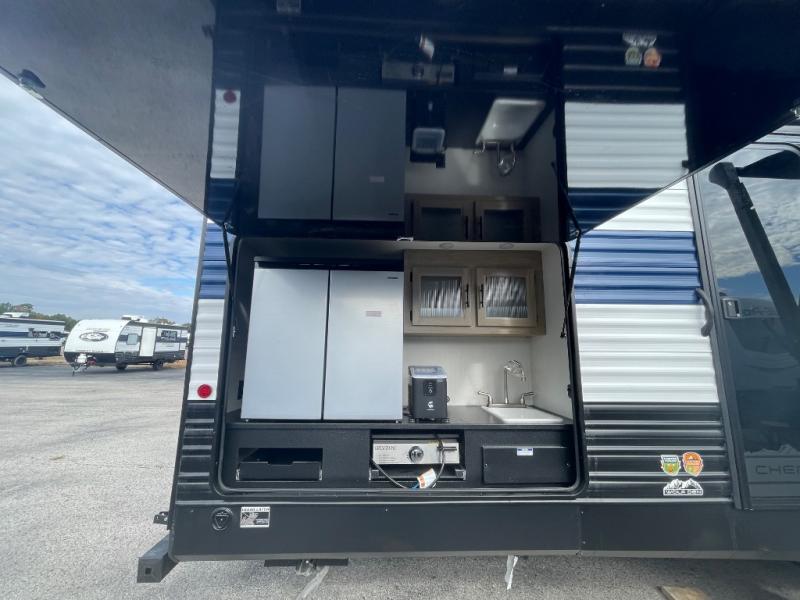 2026 Forest River Cherokee Wolf Den 301BH, $ 0