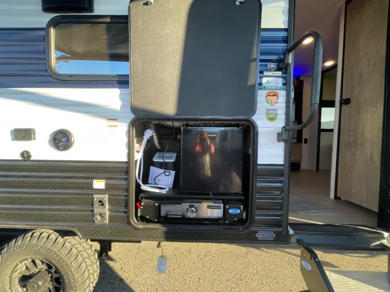 2026 Forest River Cherokee Grey Wolf Toy Haulers 2, $ 55,633