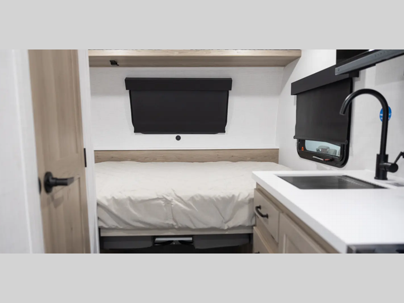 2026 Forest River Flagstaff E-Pro E15FDG, $ 0