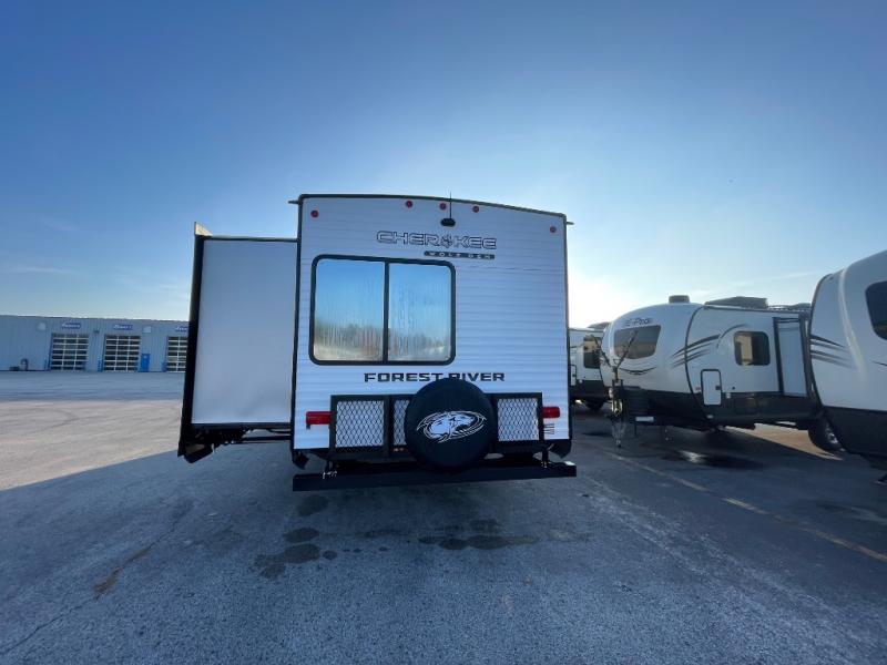 2026 Forest River Cherokee Wolf Den 304SR, $ 0