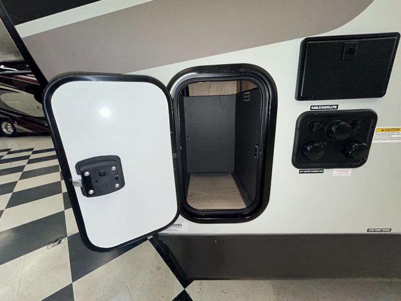 2026 Forest River Rockwood Ultra Lite 301FKT, $ 52,138