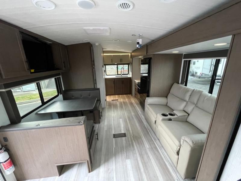 2026 Keystone Cougar Half-Ton (Travel Trailer) 22M, $ 52,984