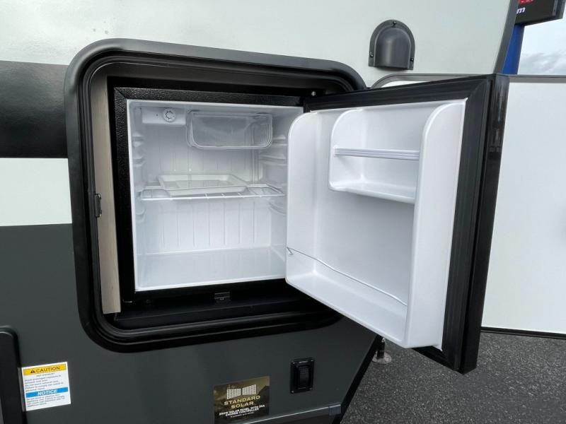 2026 Forest River Rockwood Mini Lite 2523MBR, $ 49,914