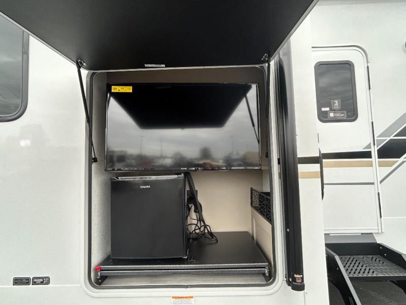 2026 Keystone Cougar Half-Ton (Fifth Wheel) 26RKE, $ 73,849